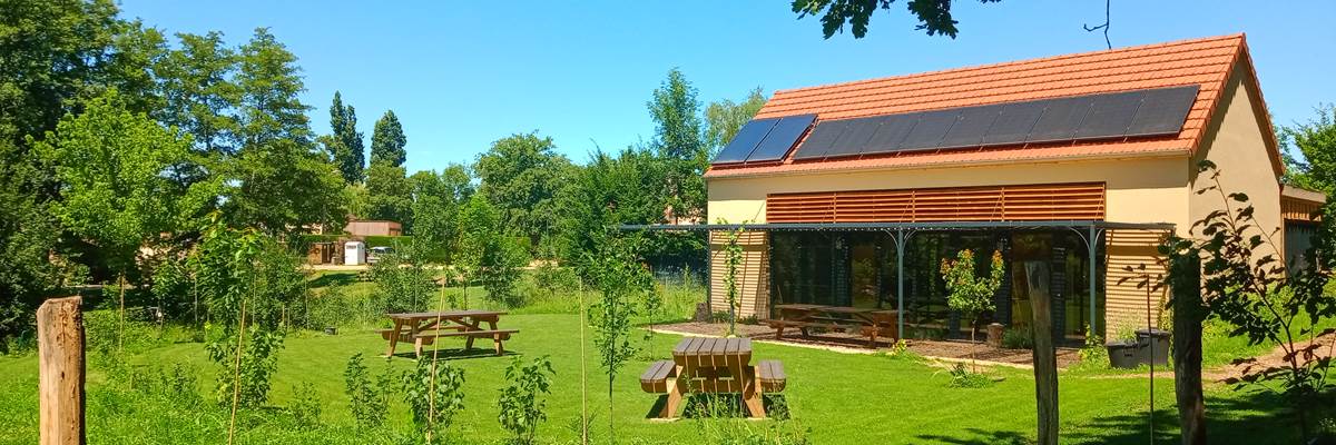 Le grand gîte et son jardin