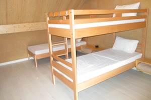 Dortoir fermé de 4 lirs à l'étage